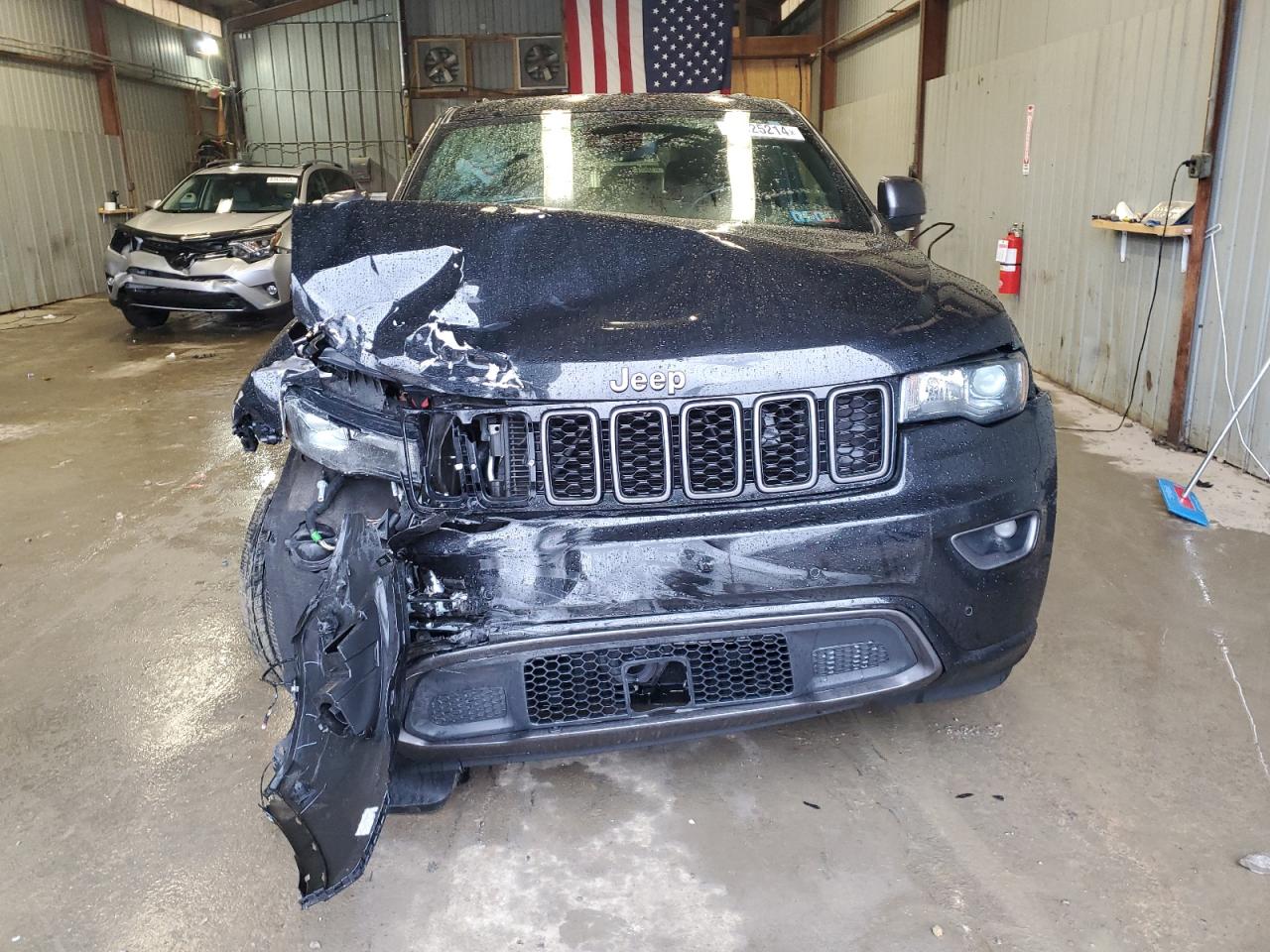 2021 Jeep Grand Cherokee - Image 5