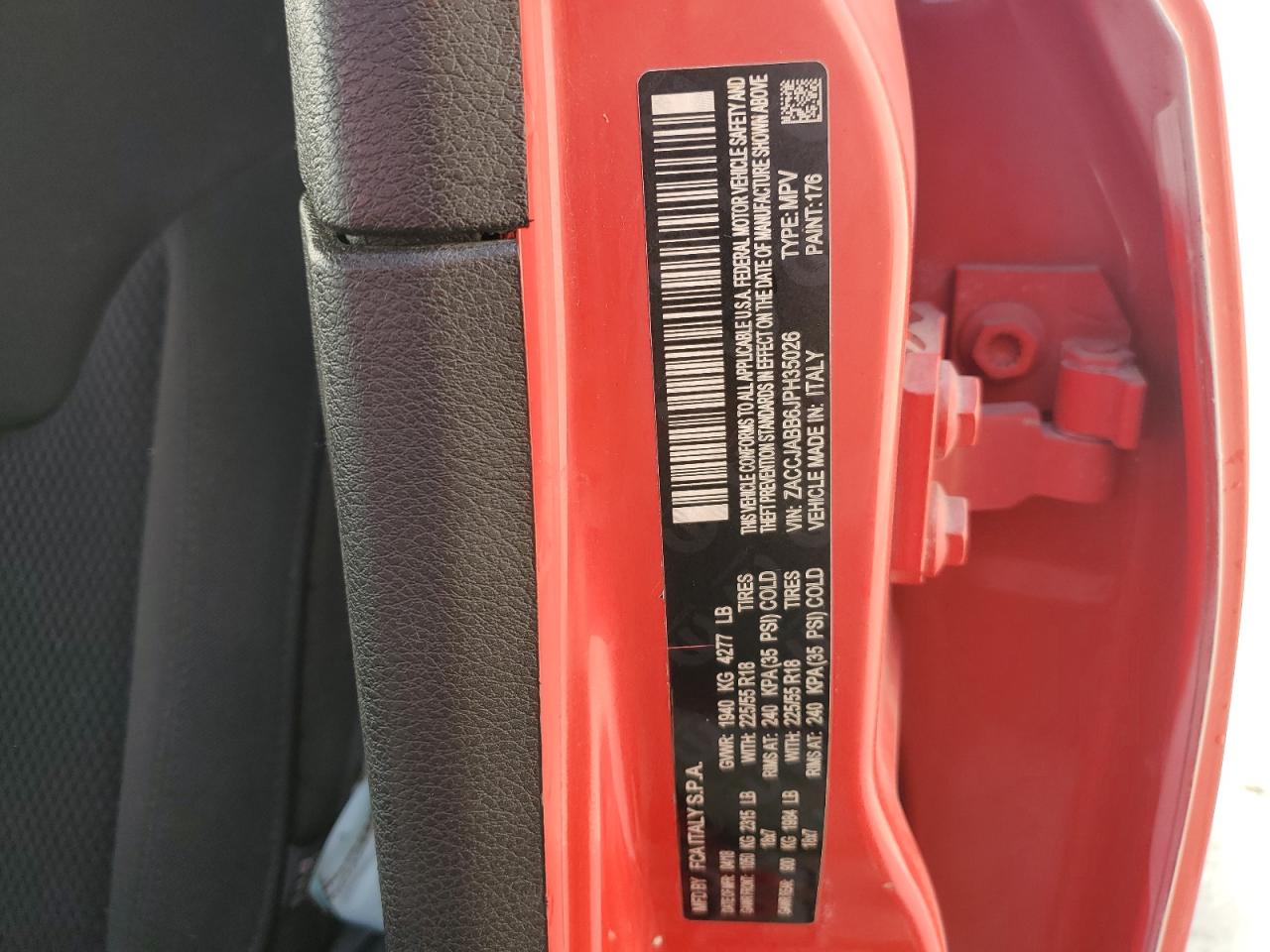 2018 Jeep Renegade - Image 13