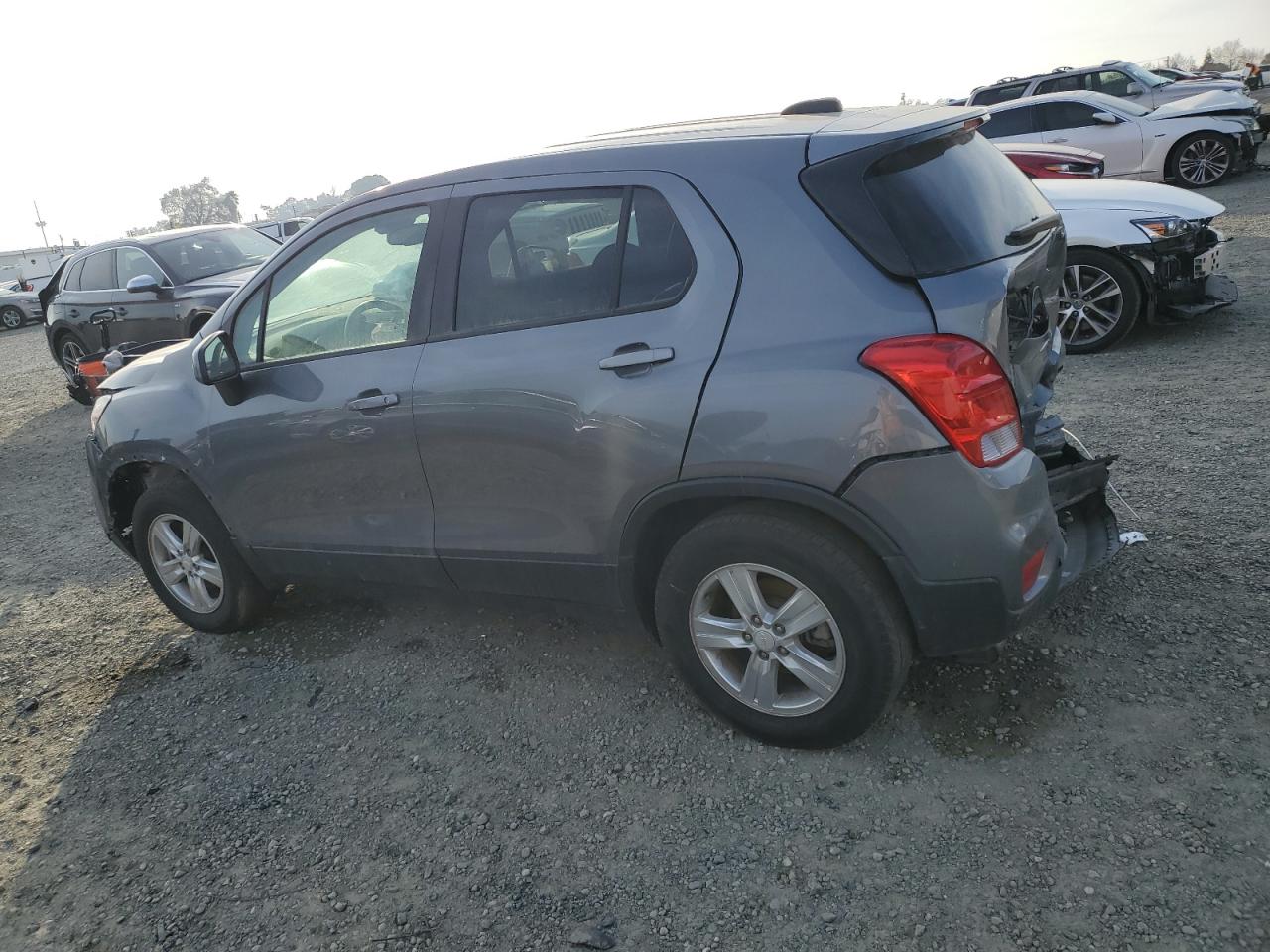 VIN 3GNCJNSB1LL261528 2020 CHEVROLET TRAX no.2