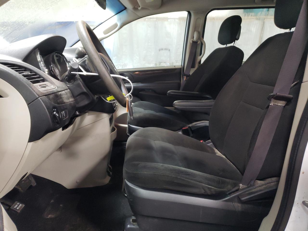 2016 Dodge Caravan - Image 7