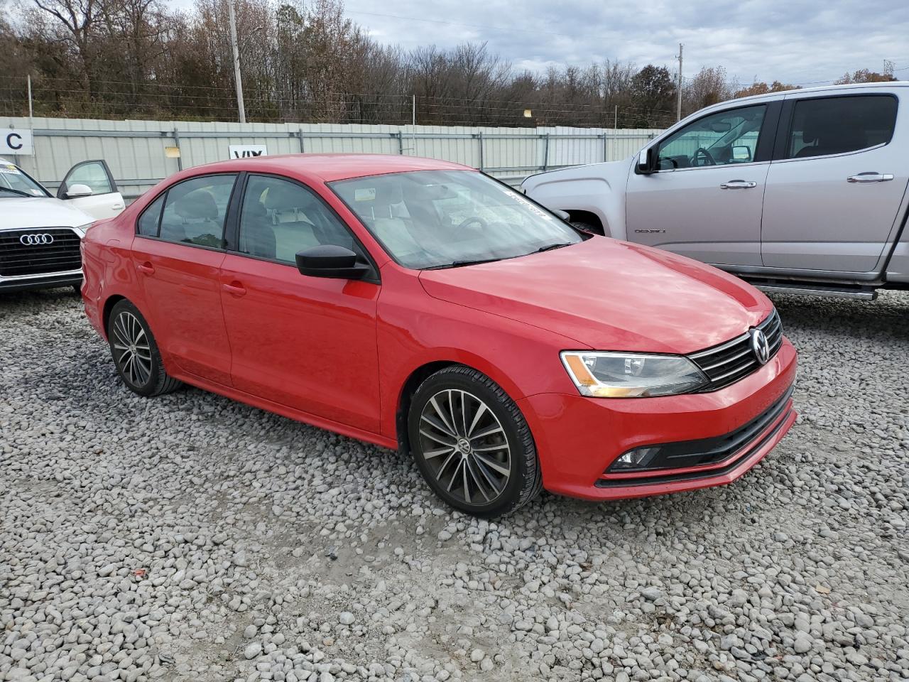 2016 Volkswagen Jetta - Image 4