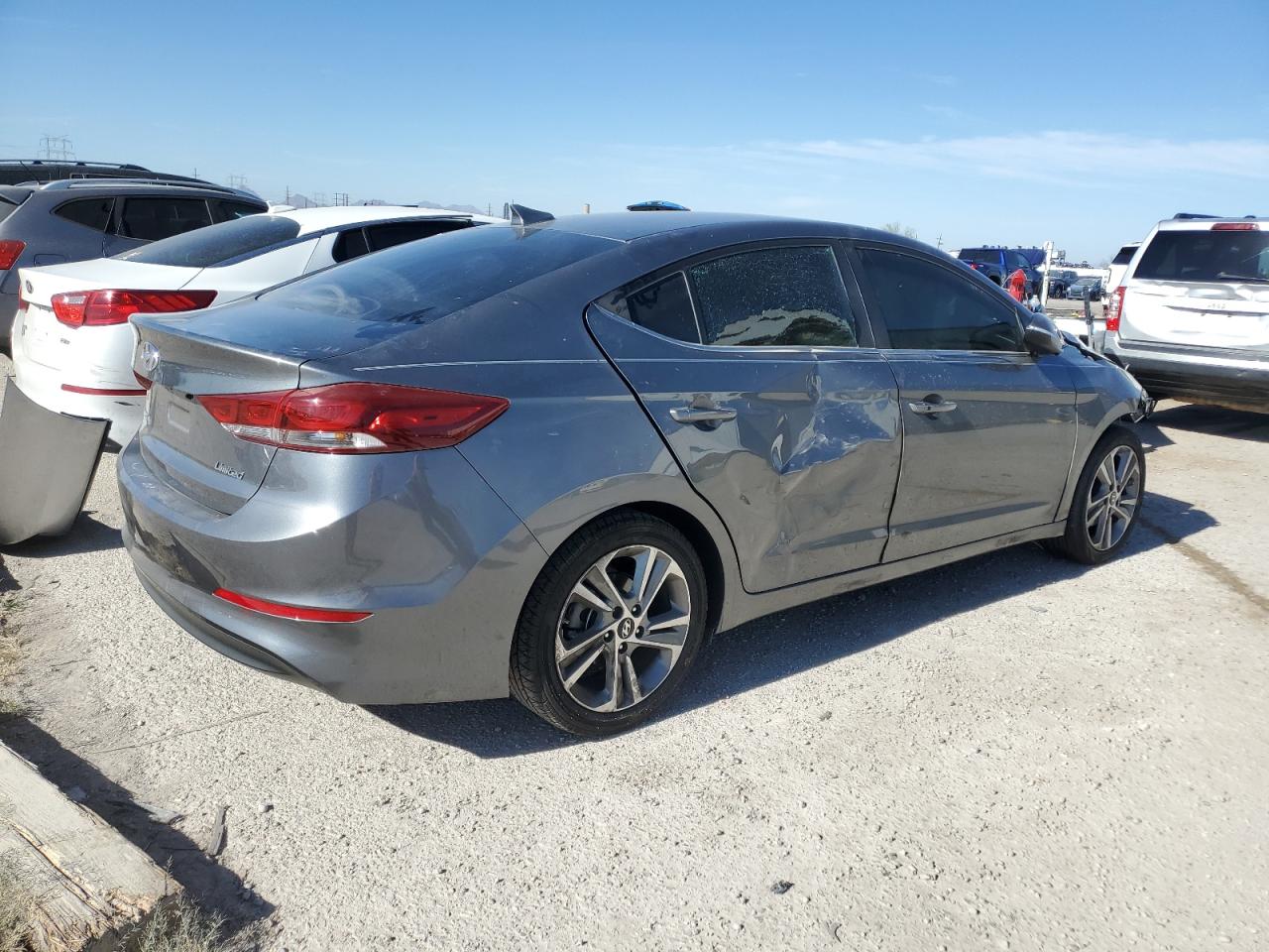 VIN 5NPD84LF5JH281055 2018 HYUNDAI ELANTRA no.3