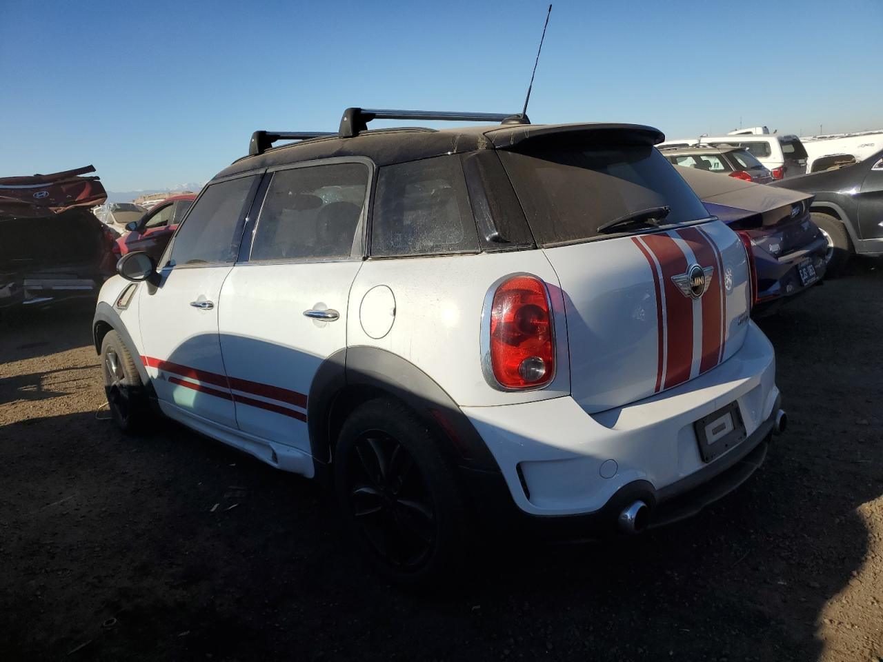2011 MINI Cooper - Image 2