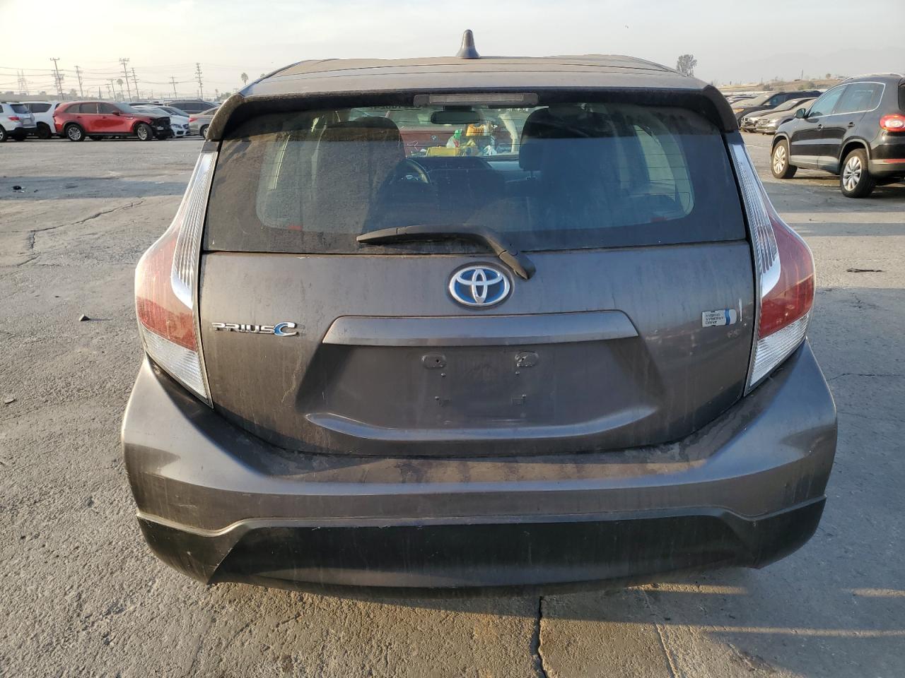 VIN JTDKDTB3XH1595130 2017 TOYOTA PRIUS no.6