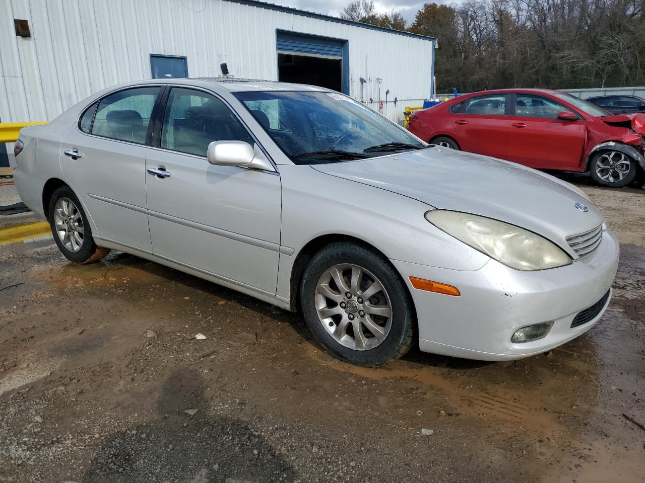 2002 Lexus ES - Image 4