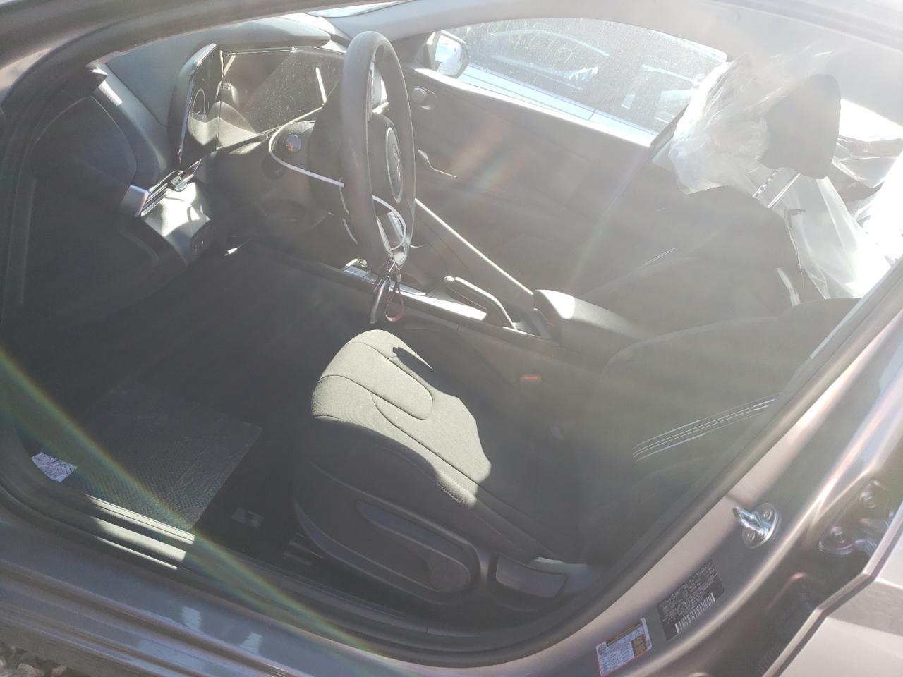 2024 Hyundai Elantra - Image 7
