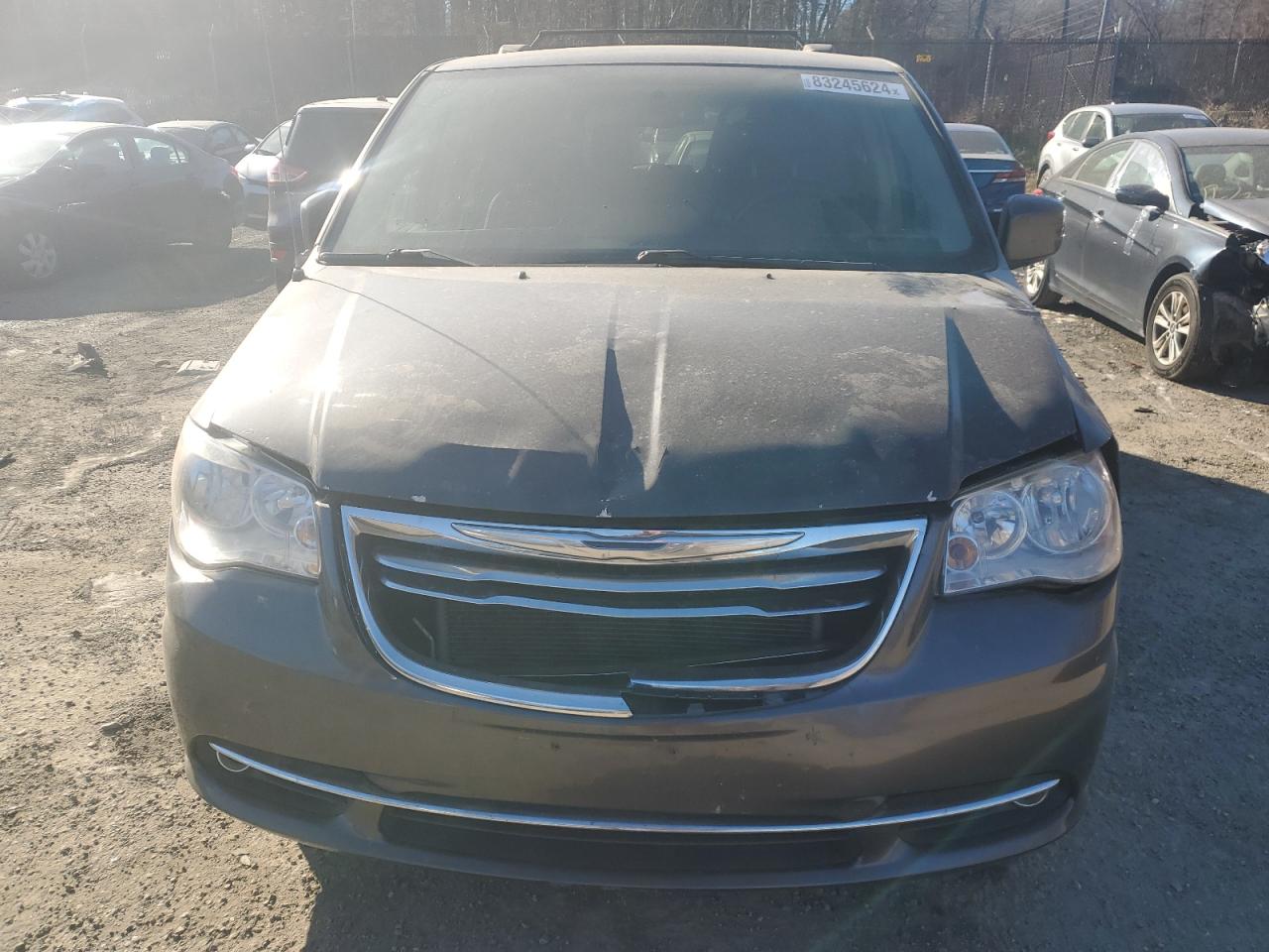 2016 Chrysler Town & Country - Image 5
