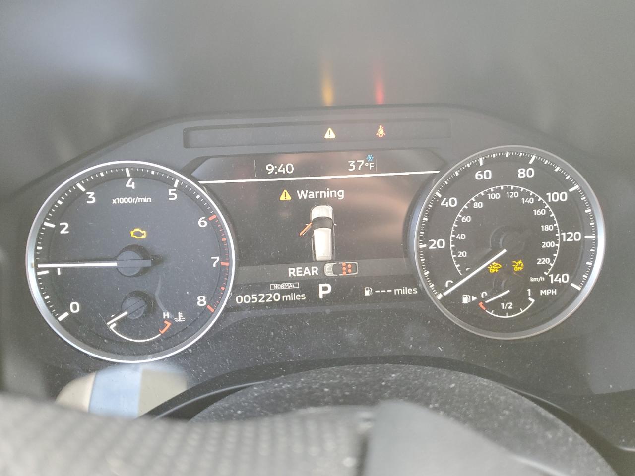 2024 Mitsubishi Outlander - Image 9