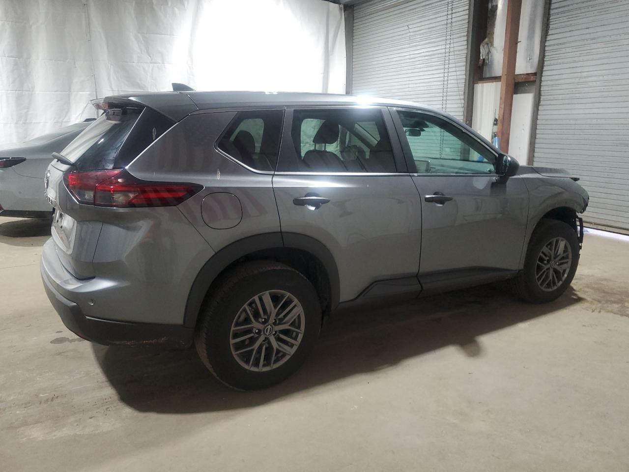 2024 Nissan Rogue - Image 3