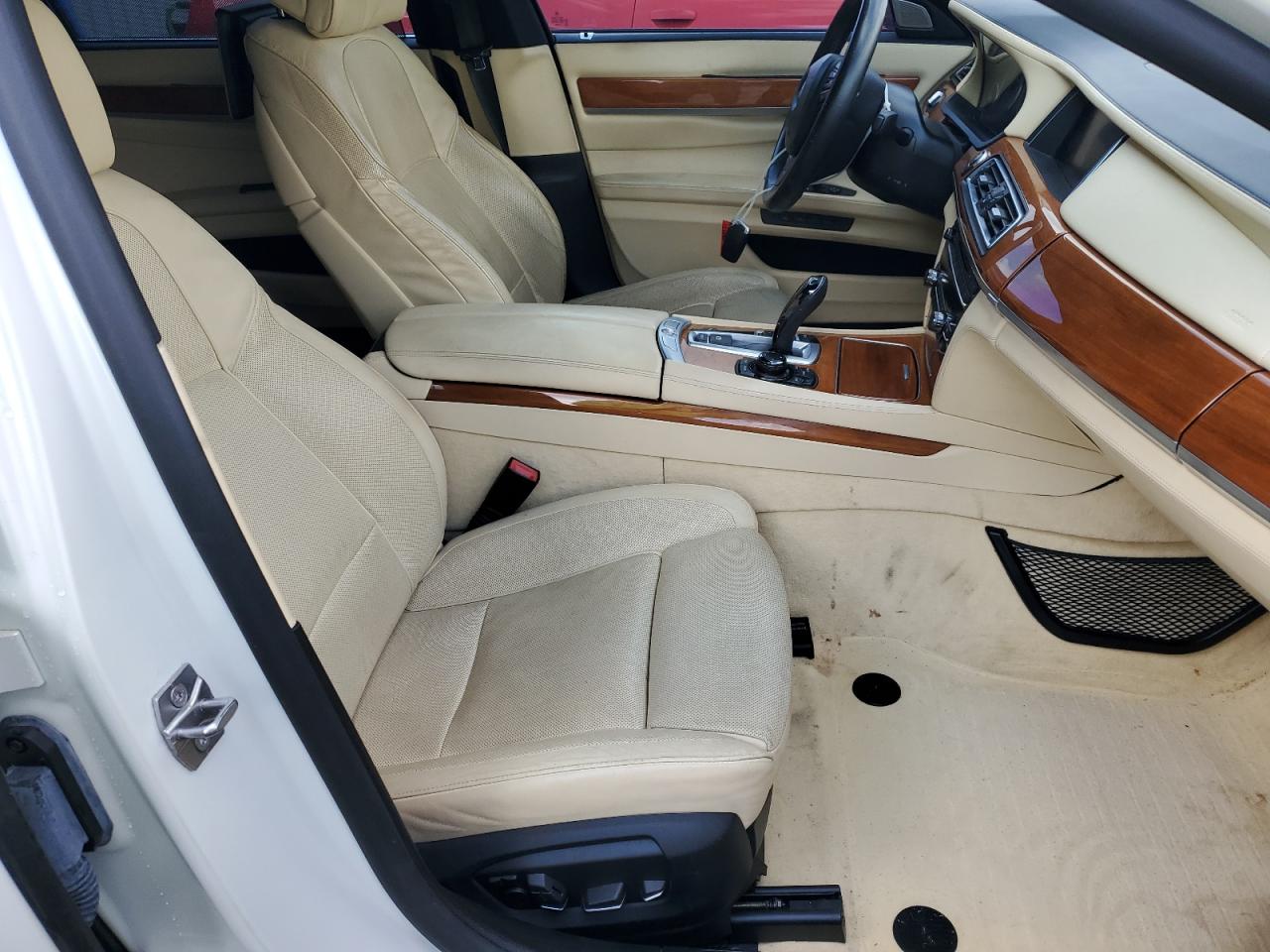 VIN WBAYE8C53DDE22353 2013 BMW 7 SERIES no.7