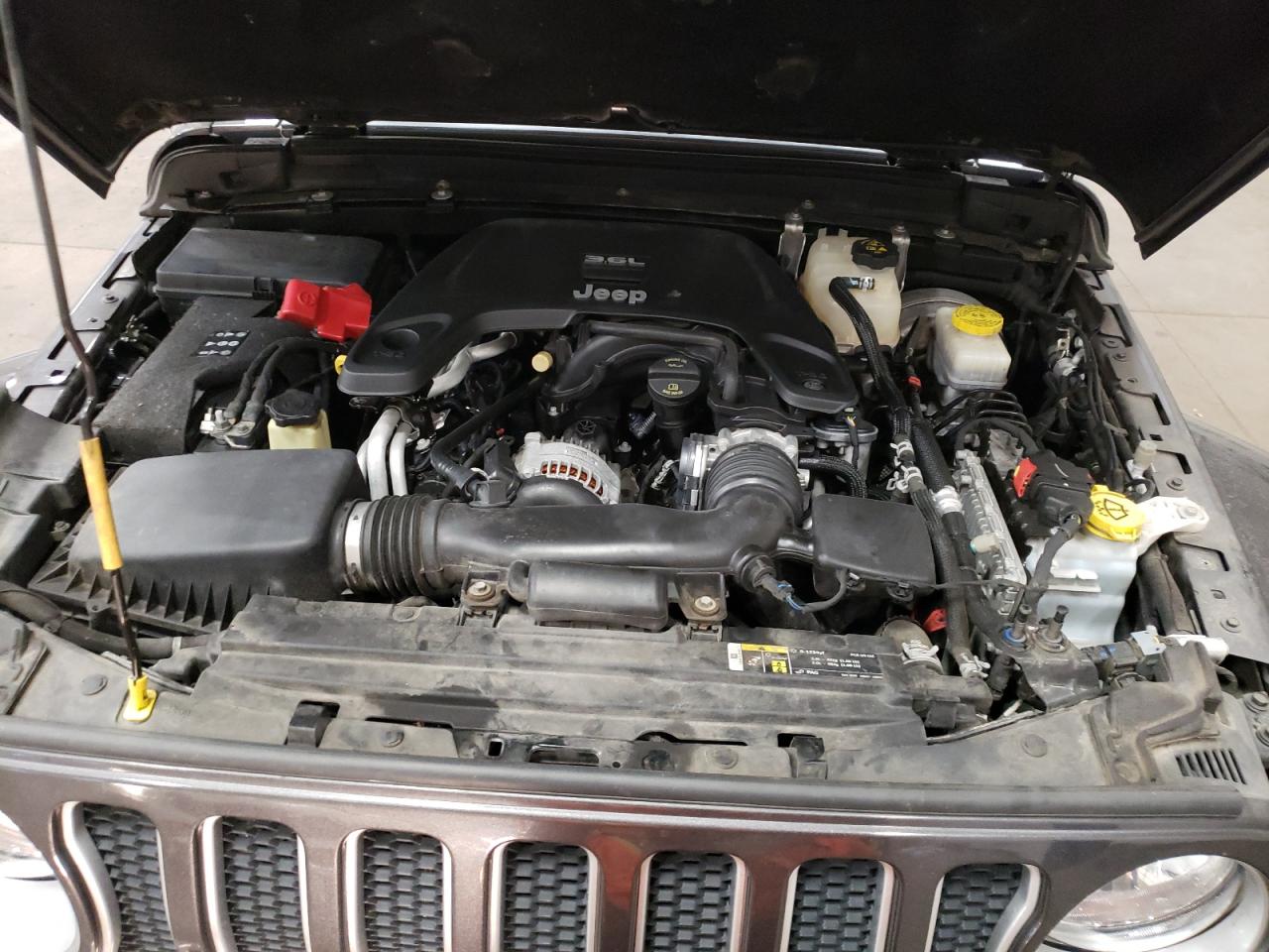 2018 Jeep Wrangler - Image 12