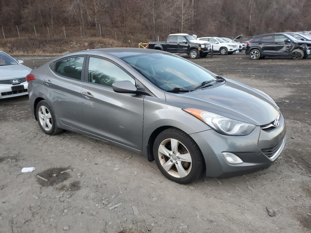 2013 Hyundai Elantra - Image 4