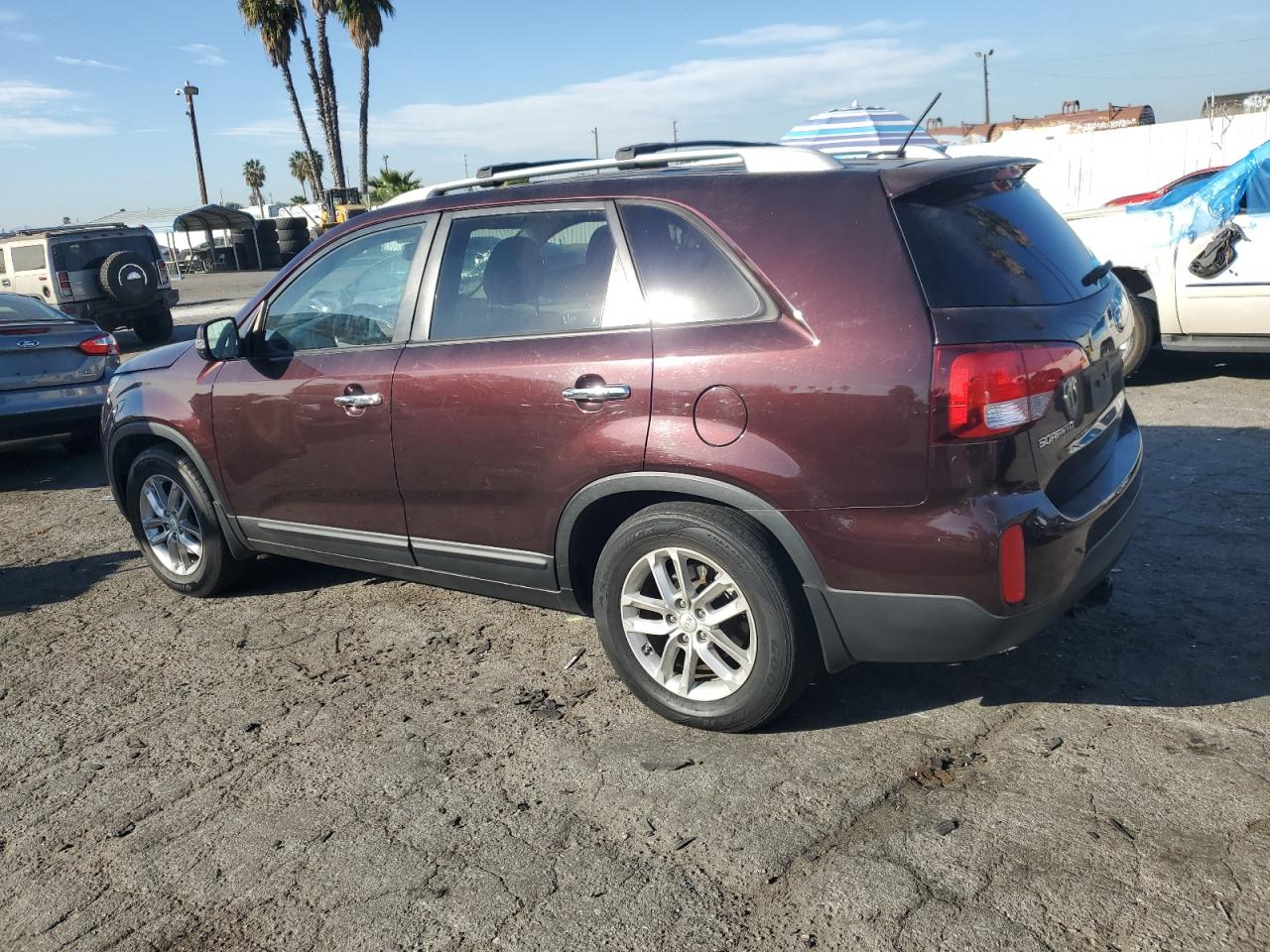 VIN 5XYKT4A68EG480218 2014 KIA SORENTO no.2