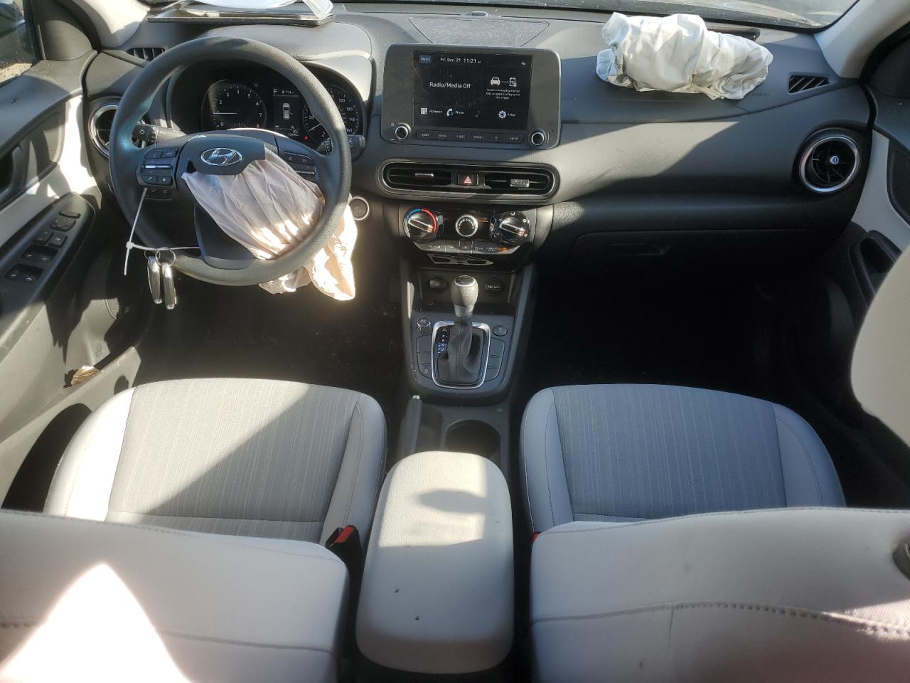2023 Hyundai Kona - Image 8