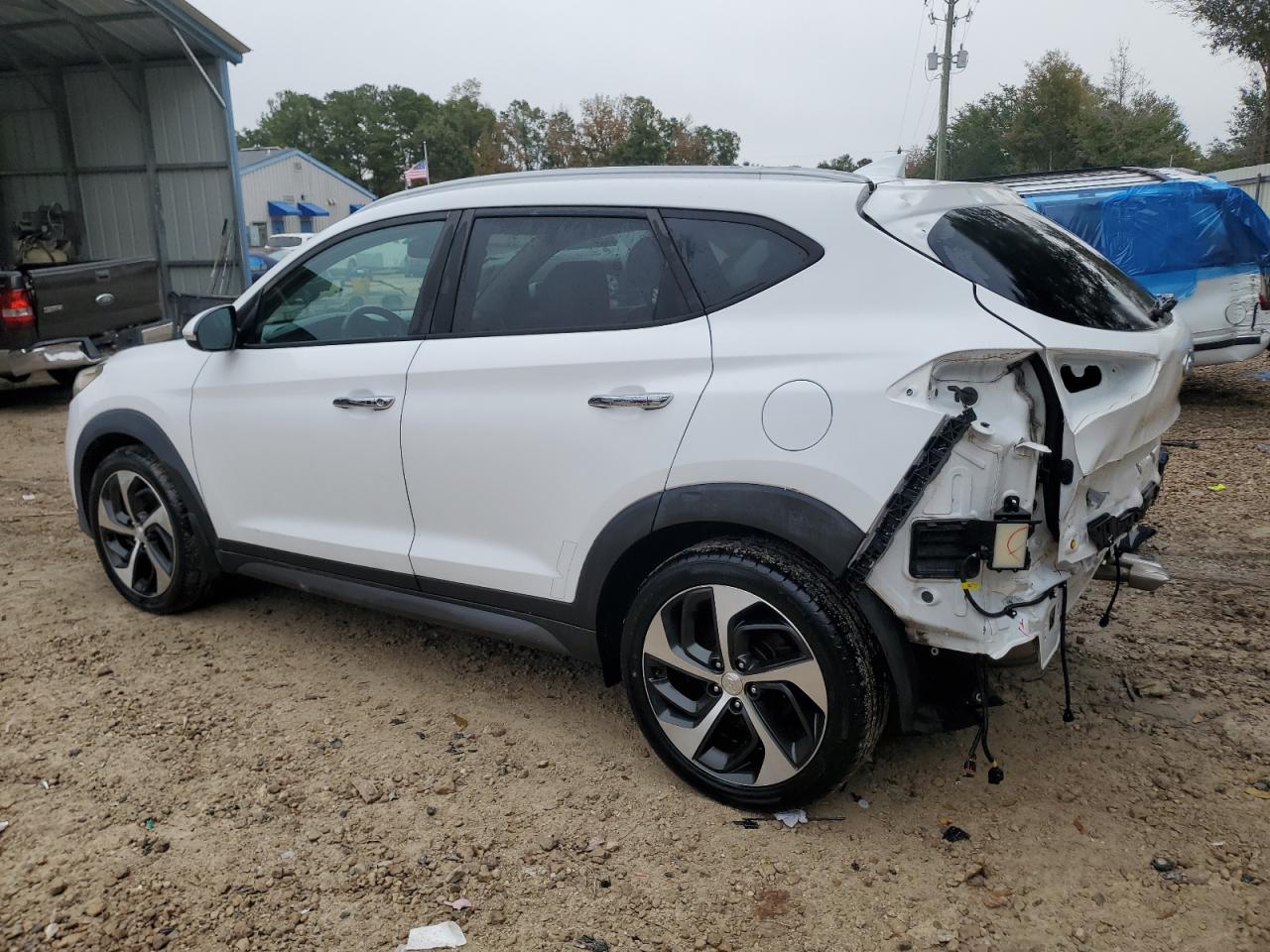 2016 Hyundai Tucson - Image 2