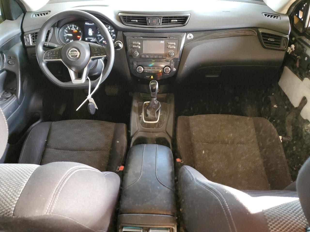 2017 Nissan Rogue - Image 8