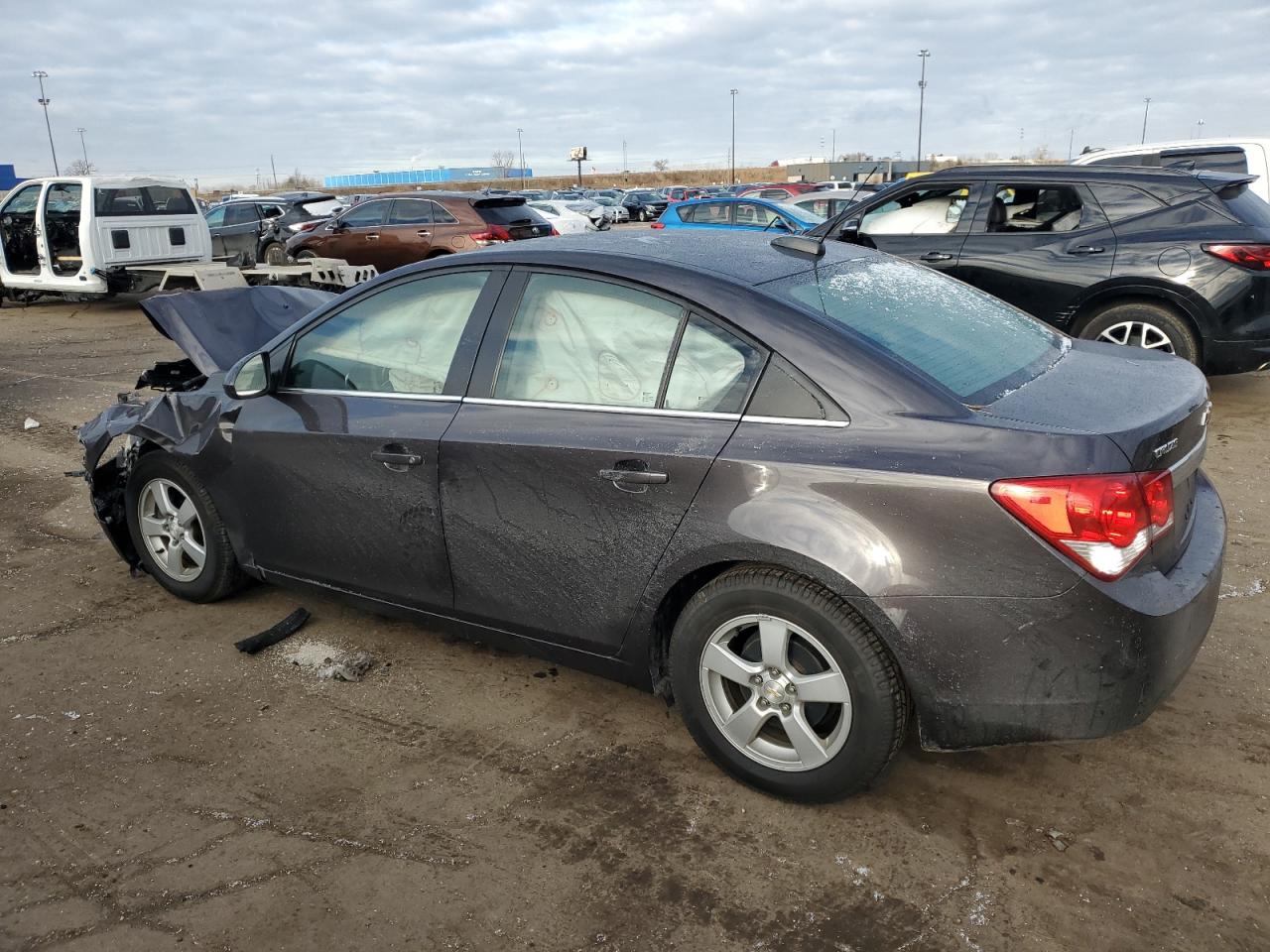 VIN 1G1PE5SB2G7169815 2016 CHEVROLET CRUZE no.2