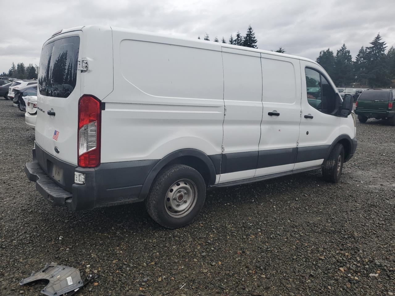 VIN 1FTYE1ZM1FKA99988 2015 FORD TRANSIT no.3