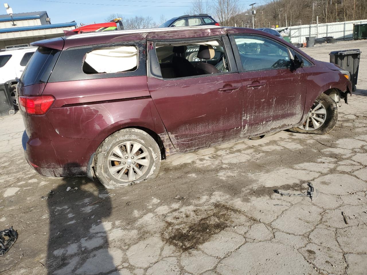 2016 Kia Sedona - Image 3