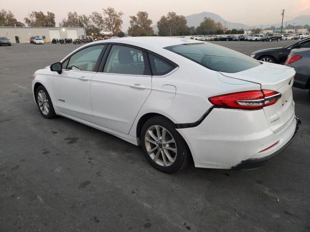  FORD FUSION 2019 Biały
