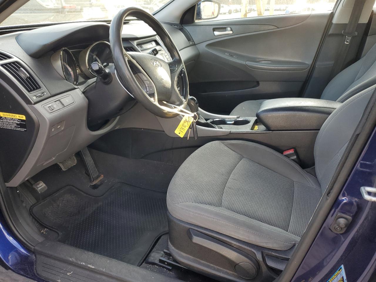 2013 Hyundai Sonata - Image 7