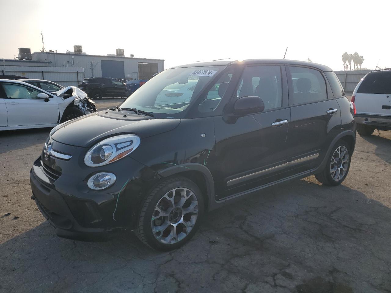 Bakersfield, CA에서 판매 중인 2017 Fiat 500L Trekking - Side