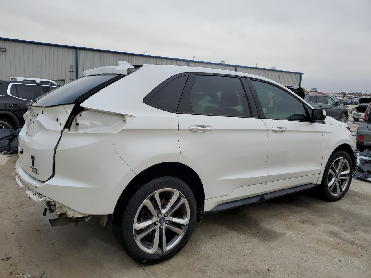 VIN 2FMPK4AP0GBC17354 2016 FORD EDGE no.3