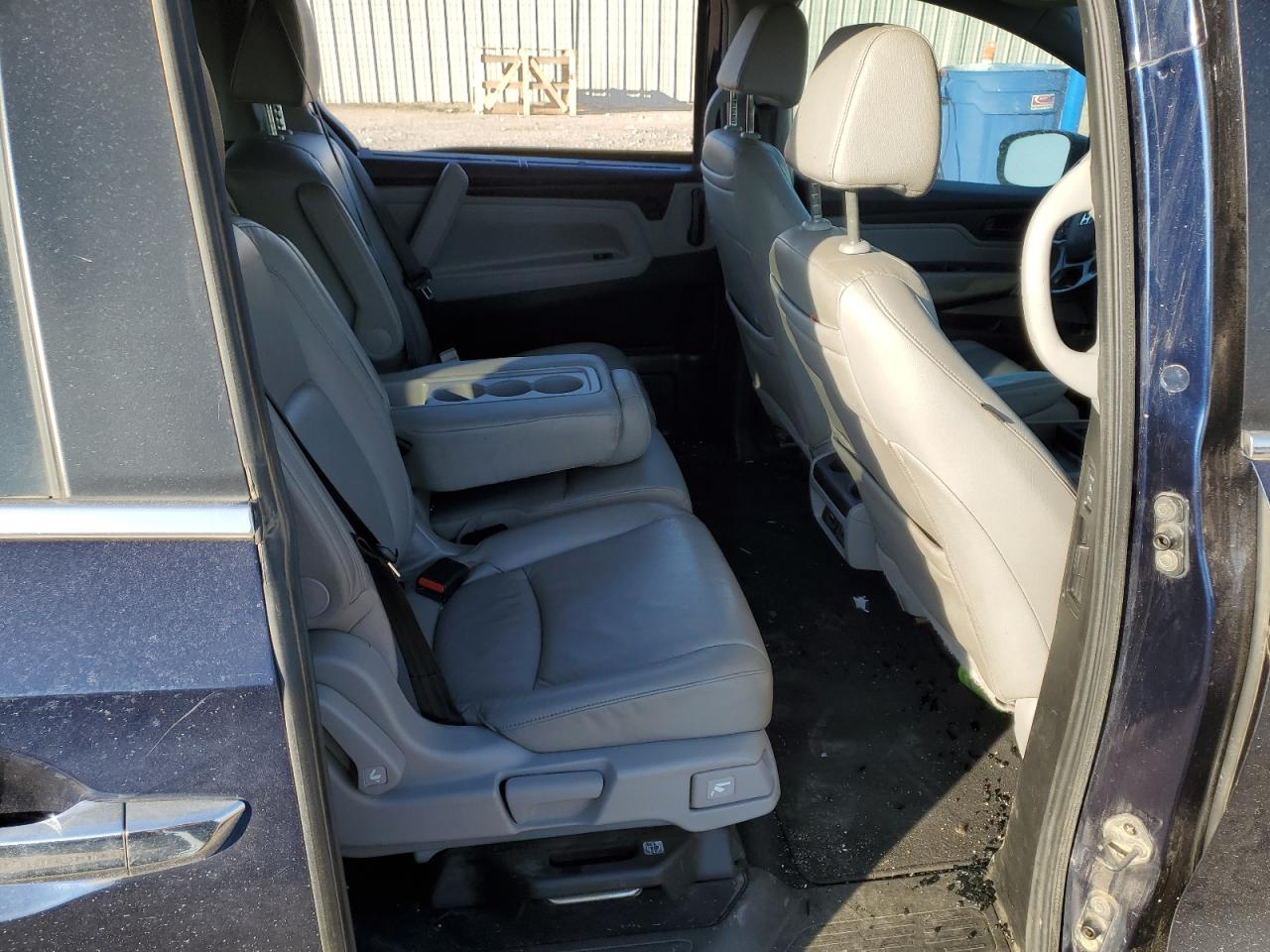 2018 Honda Odyssey - Image 11