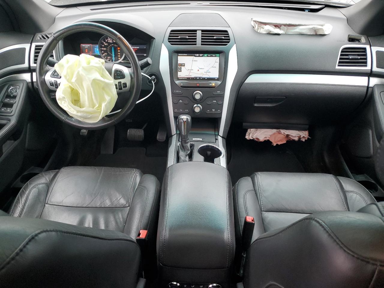 2015 Ford Explorer - Image 8