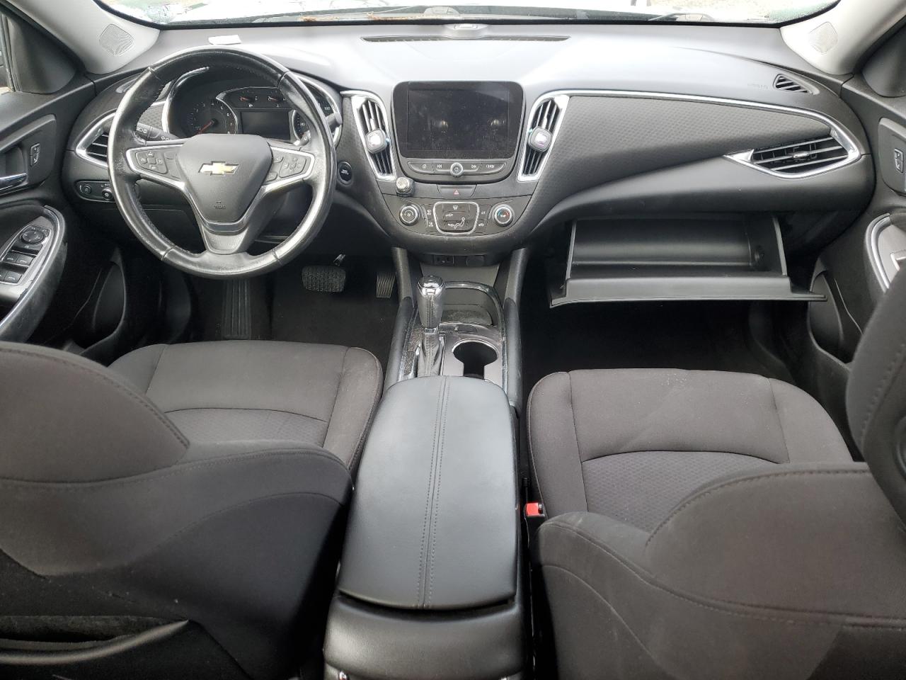 2018 Chevrolet Malibu - Image 8