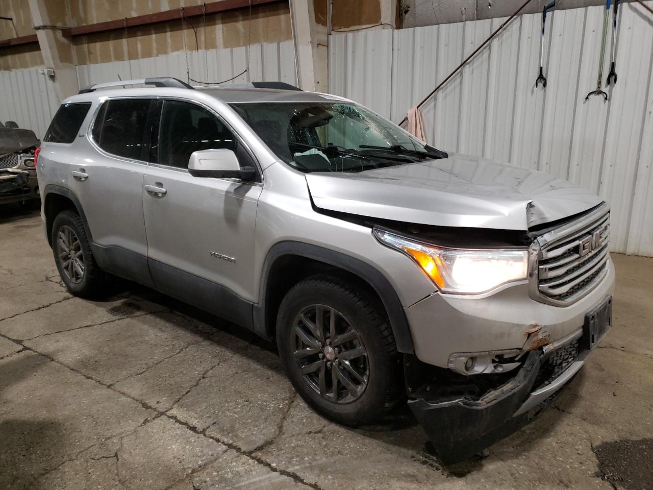 2019 GMC Acadia - Image 4