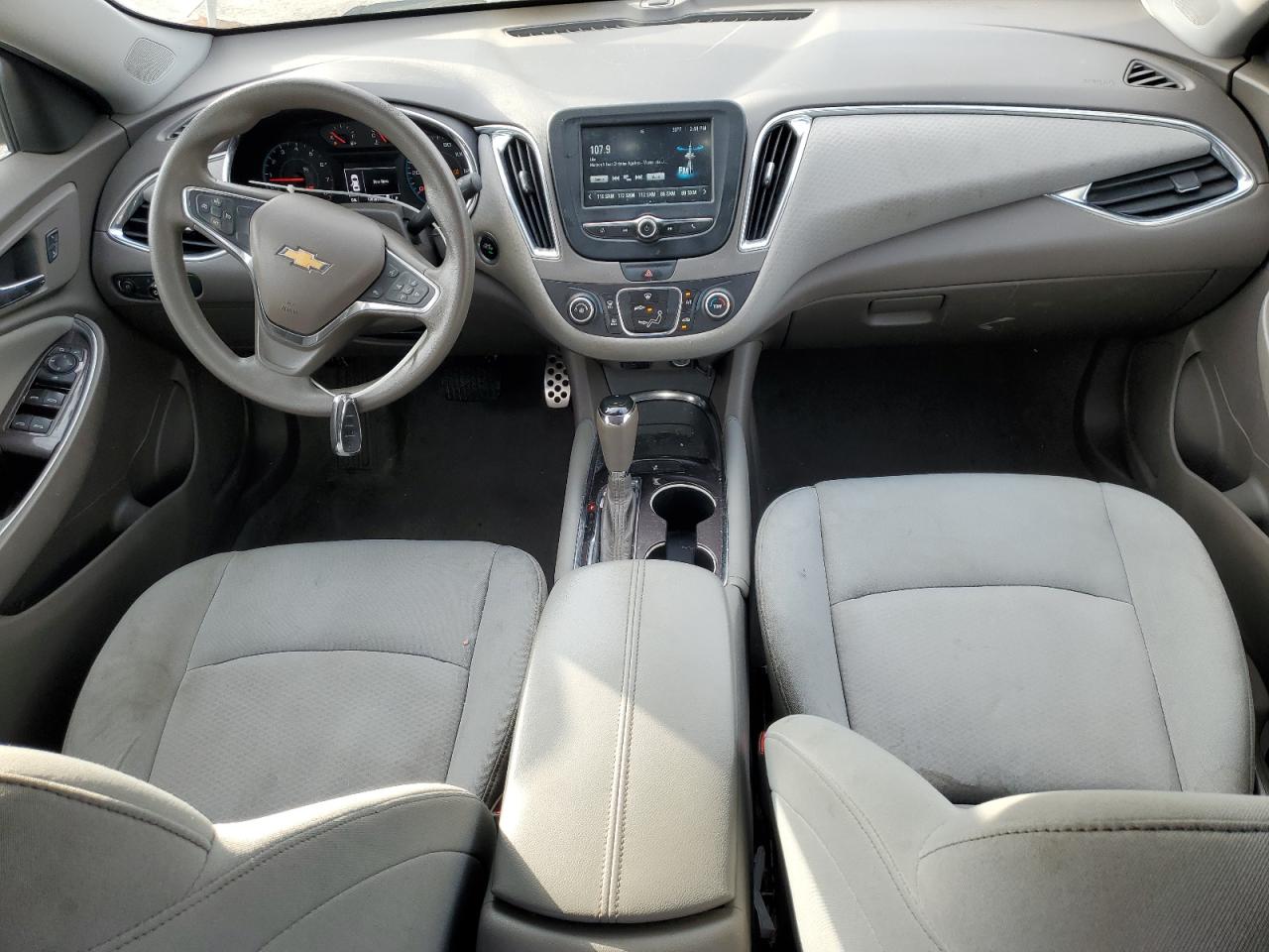 2016 Chevrolet Malibu - Image 8