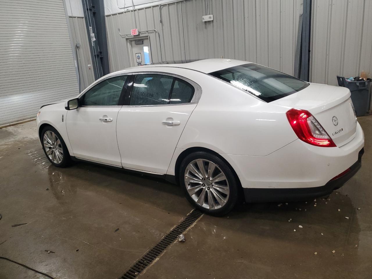 VIN 1LNHL9FT2DG600446 2013 LINCOLN MKS no.2