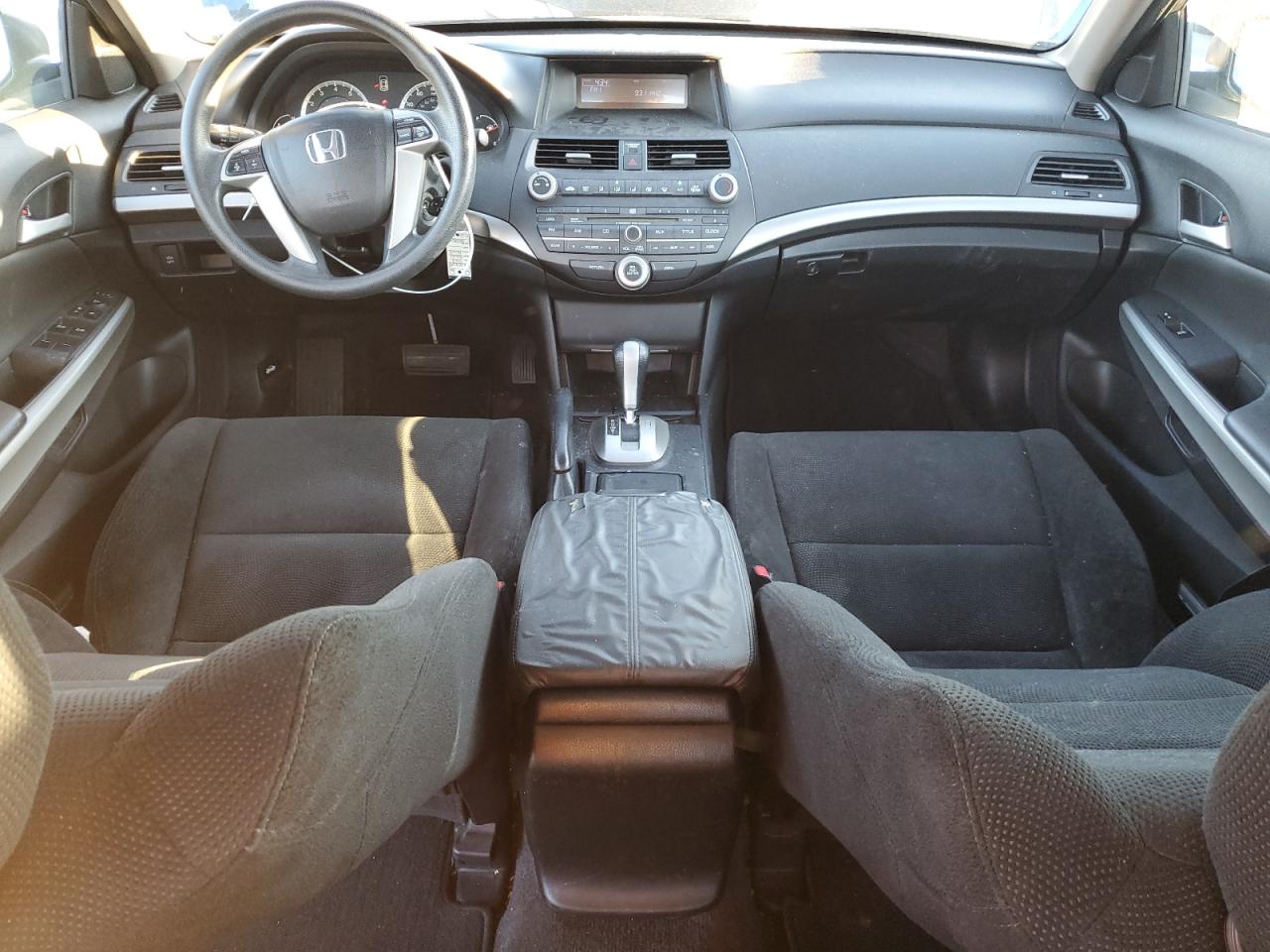 2009 Honda Accord - Image 8