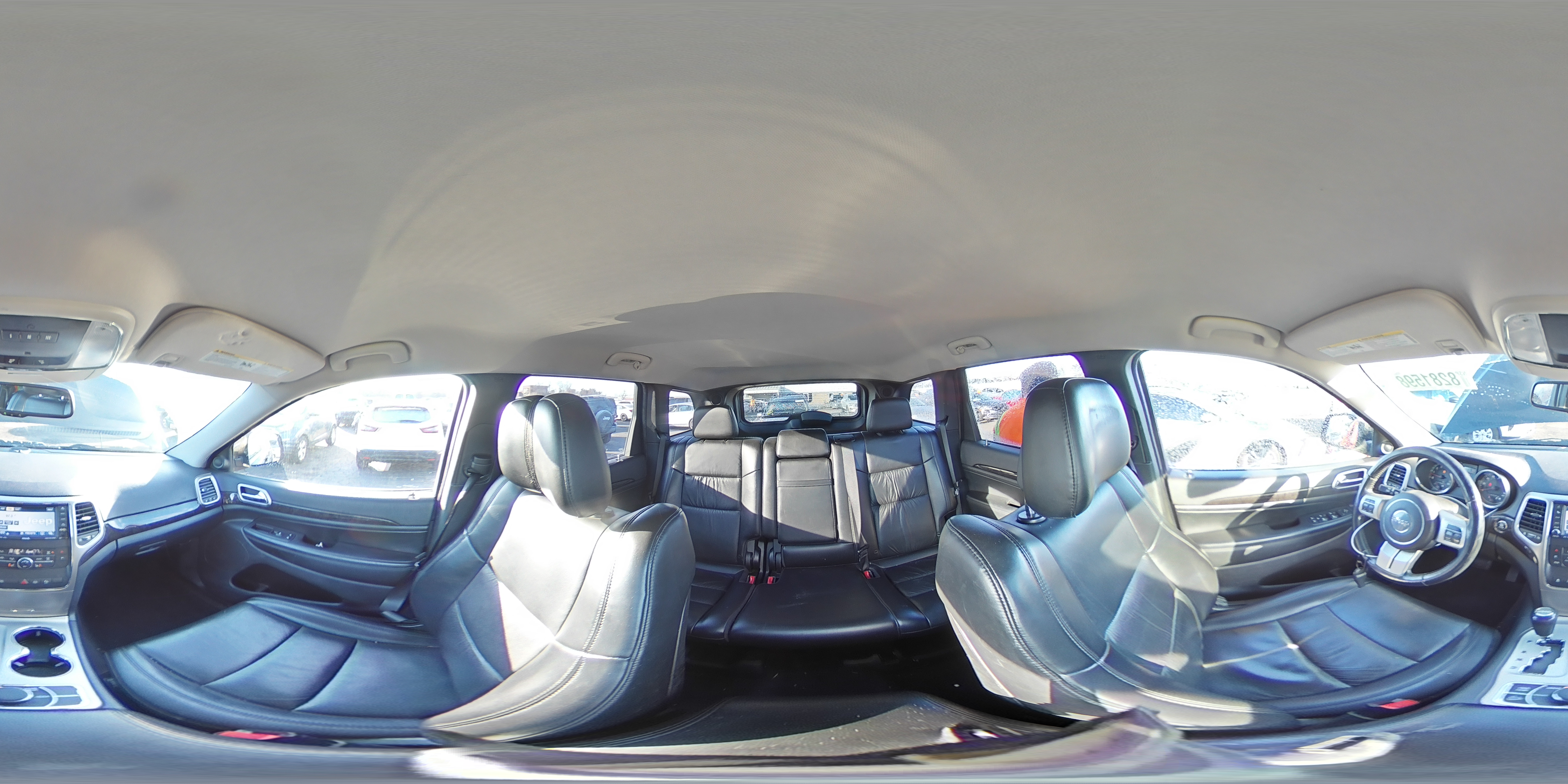 2011 Jeep Grand Cherokee - Image 13