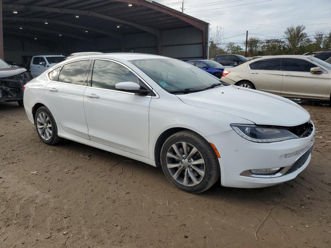 VIN 1C3CCCCGXFN584180 2015 CHRYSLER 200 no.4