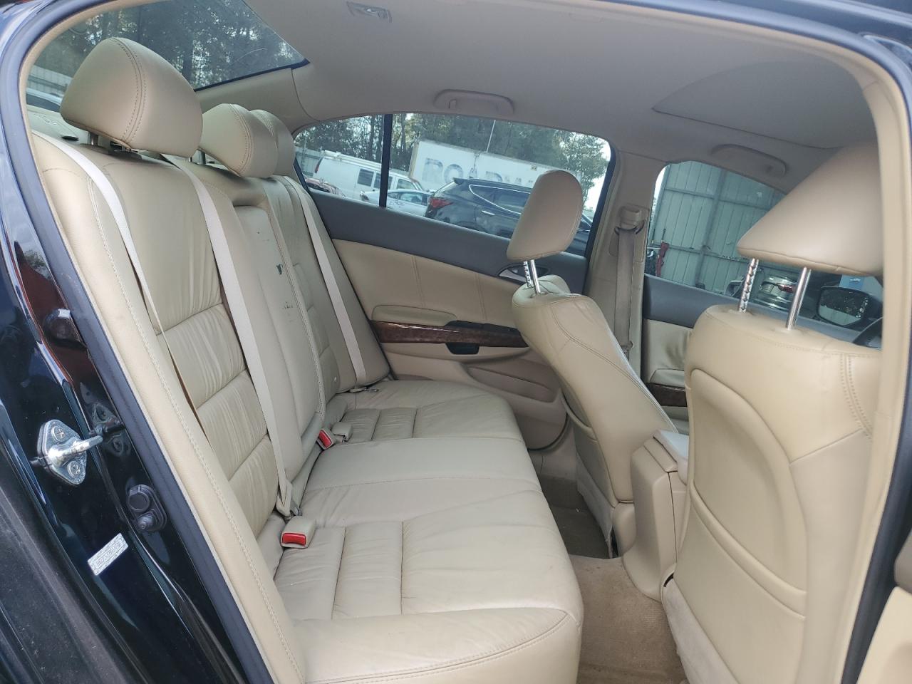 2009 Honda Accord - Image 10