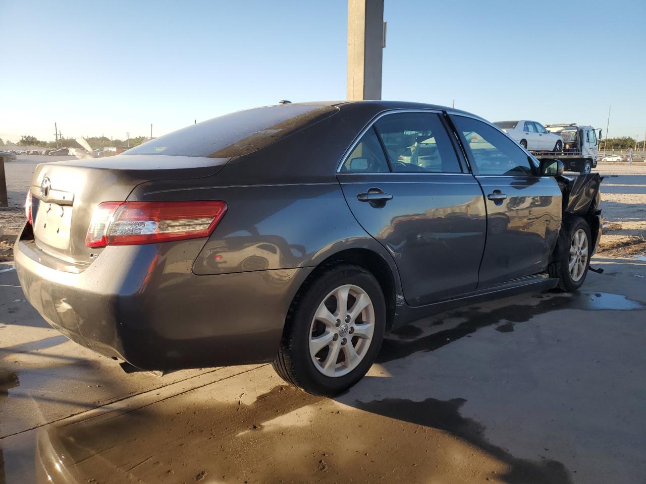 2010 Toyota Camry - Image 3