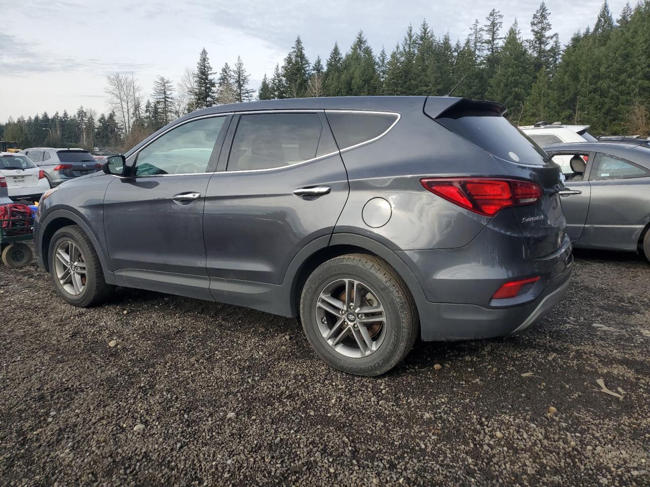 VIN 5XYZT3LB4JG560466 2018 HYUNDAI SANTA FE no.2