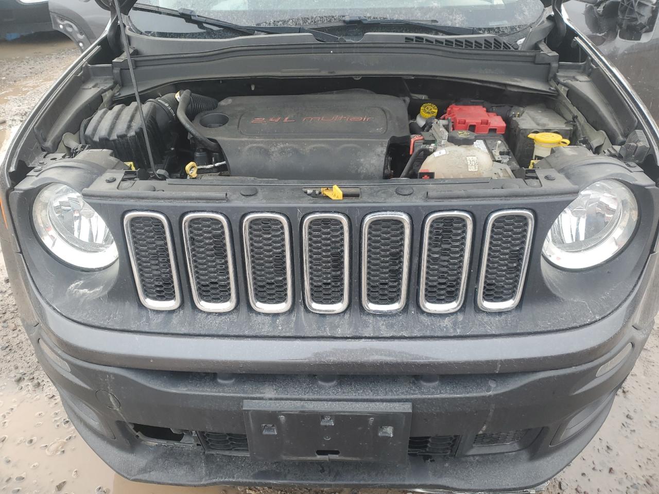 2018 Jeep Renegade - Image 13