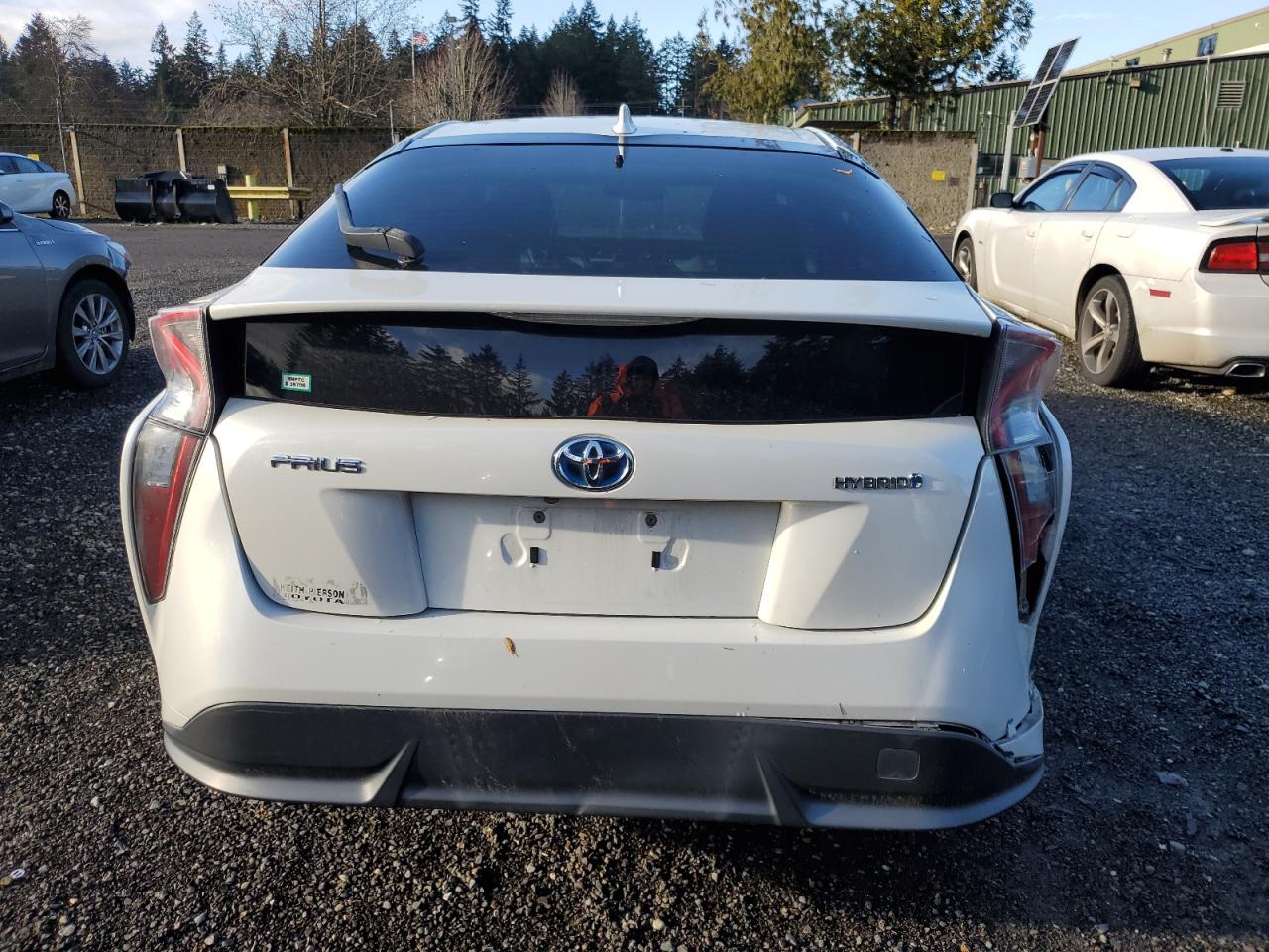 VIN JTDKARFU6G3016586 2016 TOYOTA PRIUS no.6