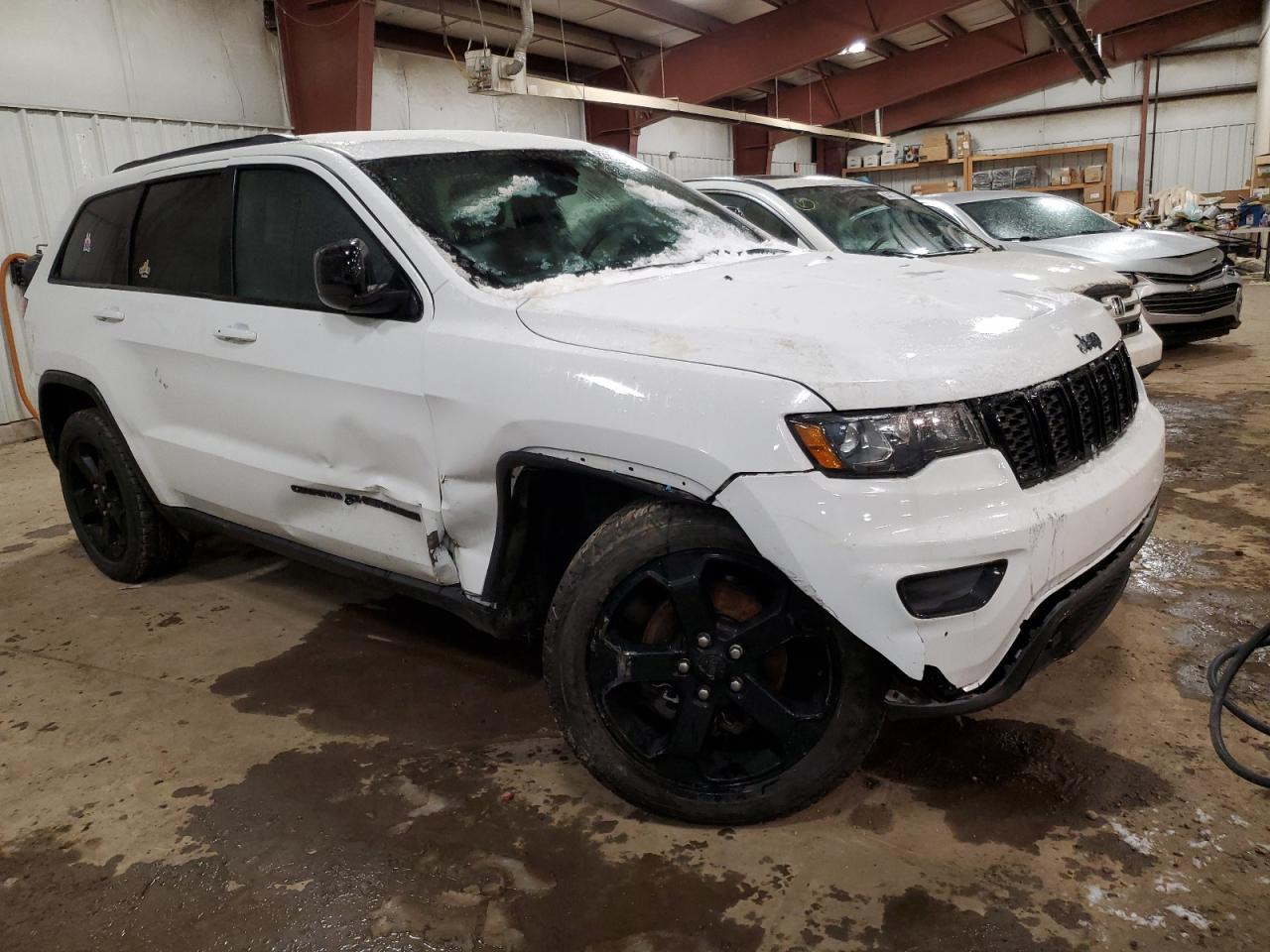 2018 Jeep Grand Cherokee - Image 4