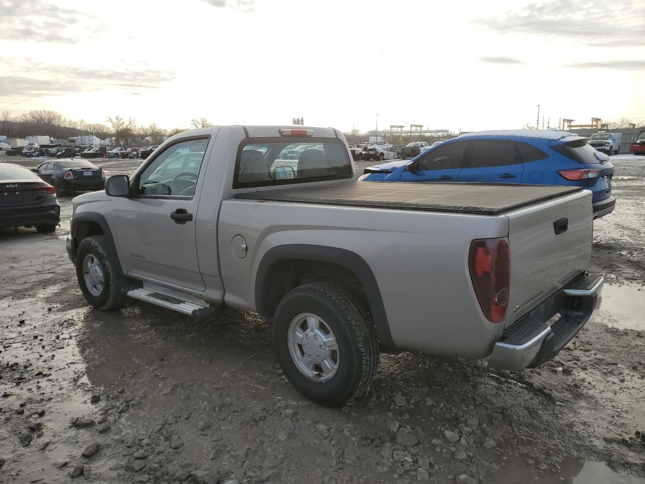 2005 Chevrolet Colorado - Image 2