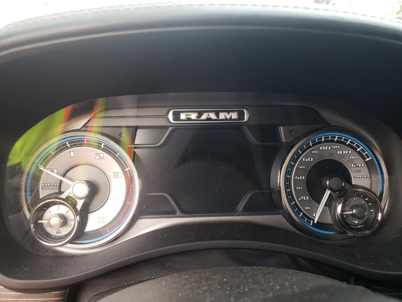 2019 RAM 3500 - Image 9