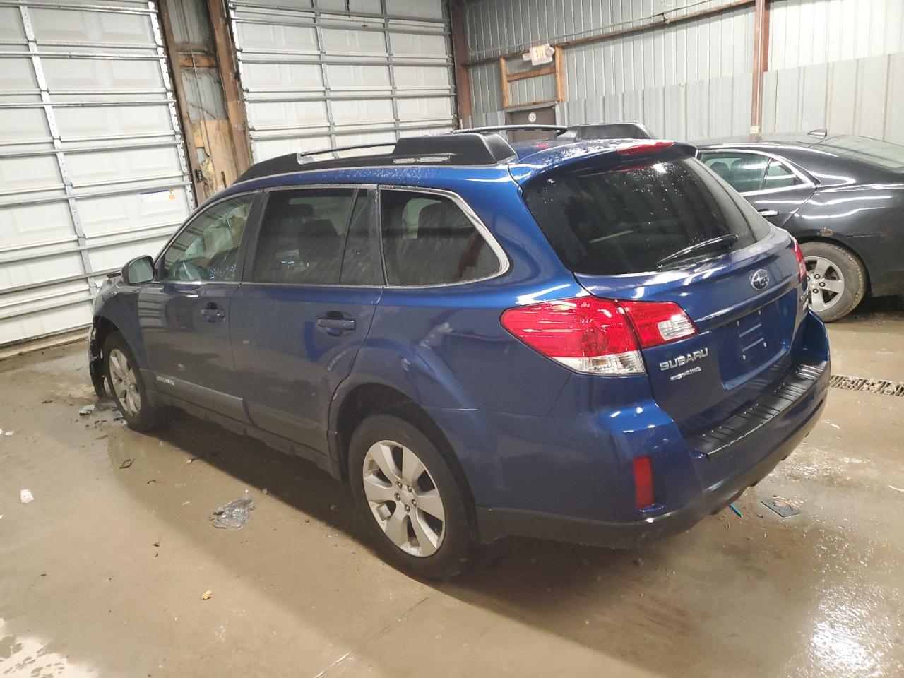 2011 Subaru Outback - Image 2