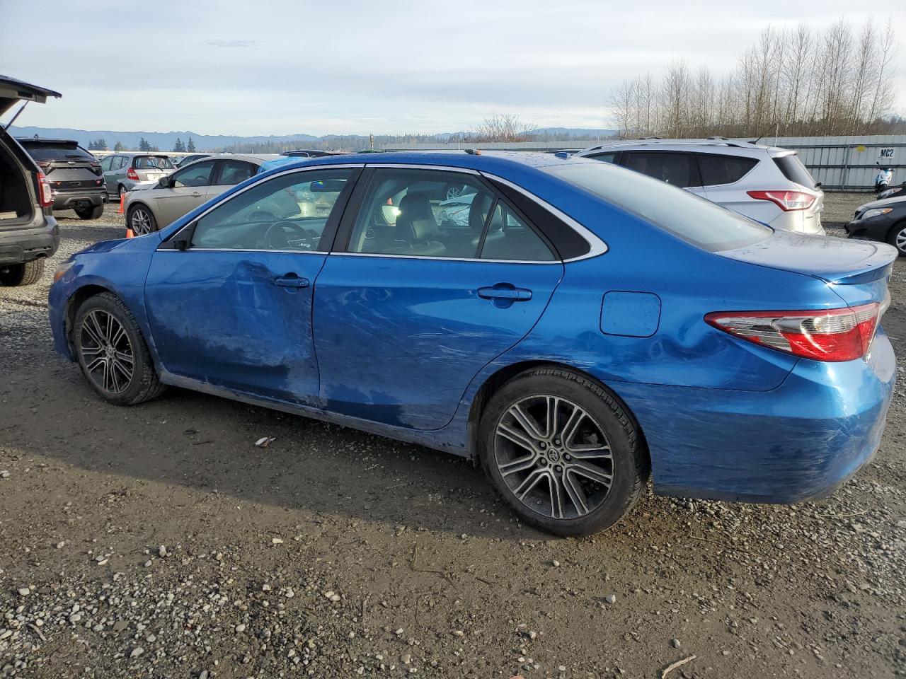 VIN 4T1BF1FK4GU525986 2016 TOYOTA CAMRY no.2