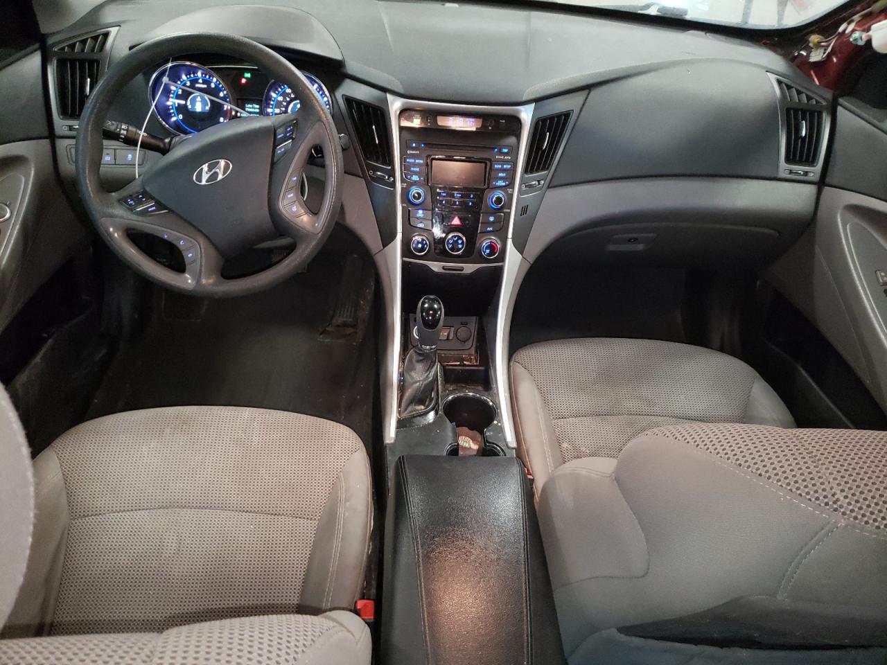 2014 Hyundai Sonata - Image 8