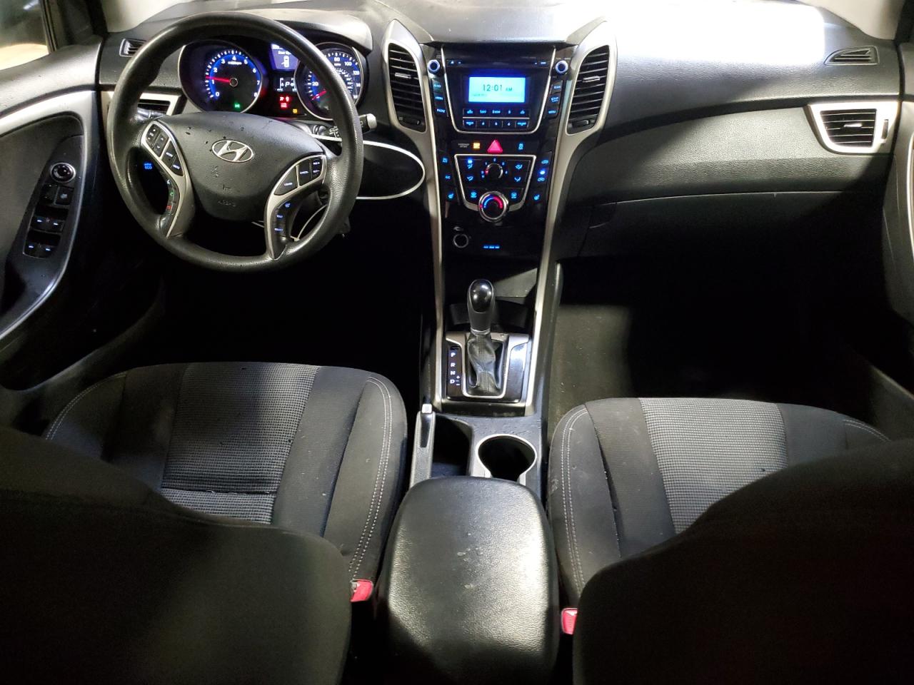 2013 Hyundai Elantra - Image 8