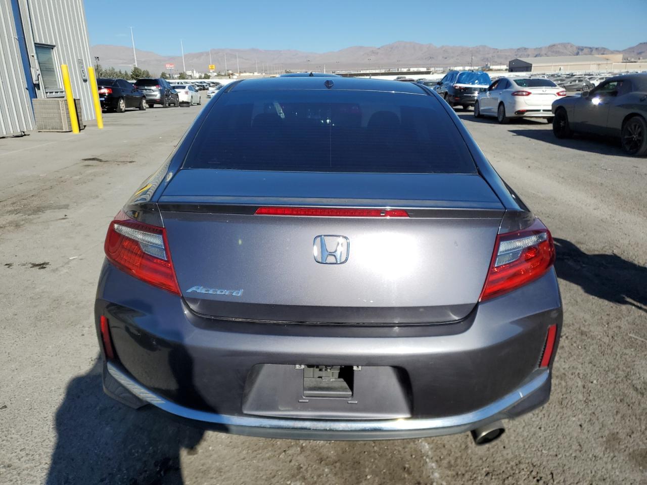 VIN 1HGCT1B74GA001615 2016 HONDA ACCORD no.6