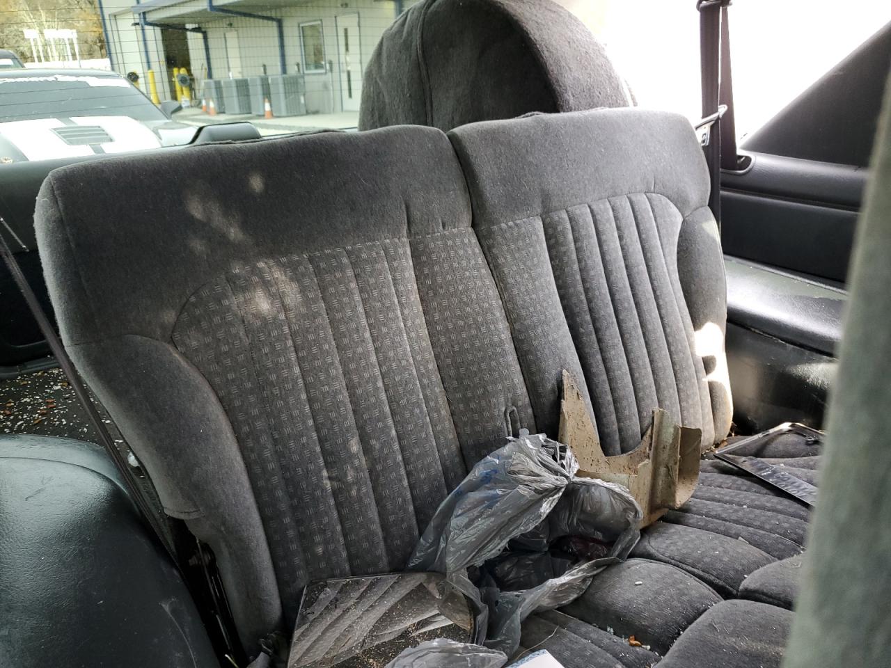 2002 Chevrolet Blazer - Image 11